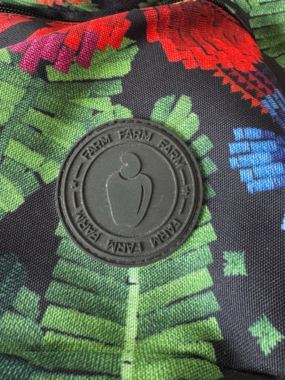 FARM Rio *RARE* Black Backpack with Multicolor Parrot & Floral Print - Picture 3 of 5